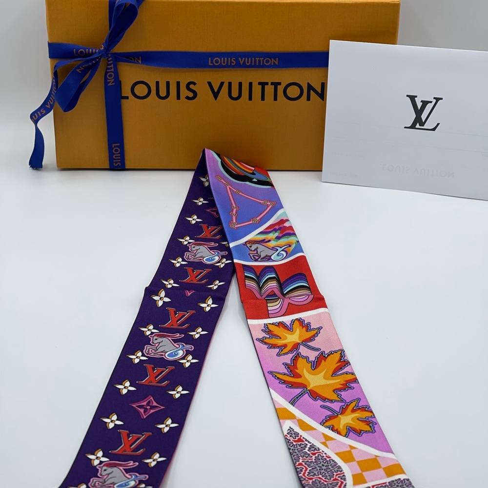 Louis Vuitton Capricorn ♑️ Astro BB Bandeau Neckerchief Twilly Scarf Wrap Rare - Picture 3 of 16